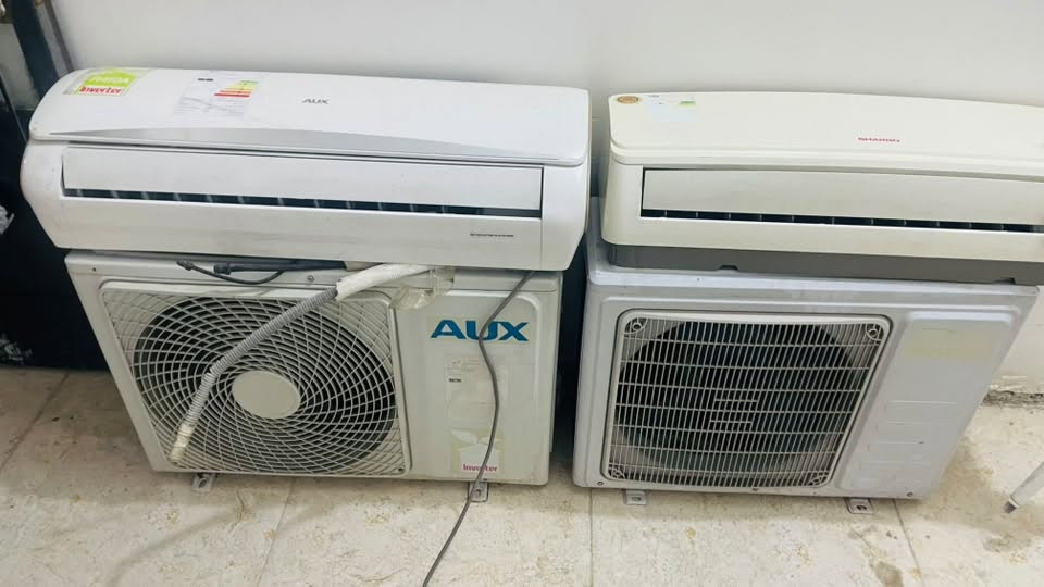 سبالت انفيرتر طن ونص عدد ٢ 

ثنينهن ب ٤٠٠

***********
