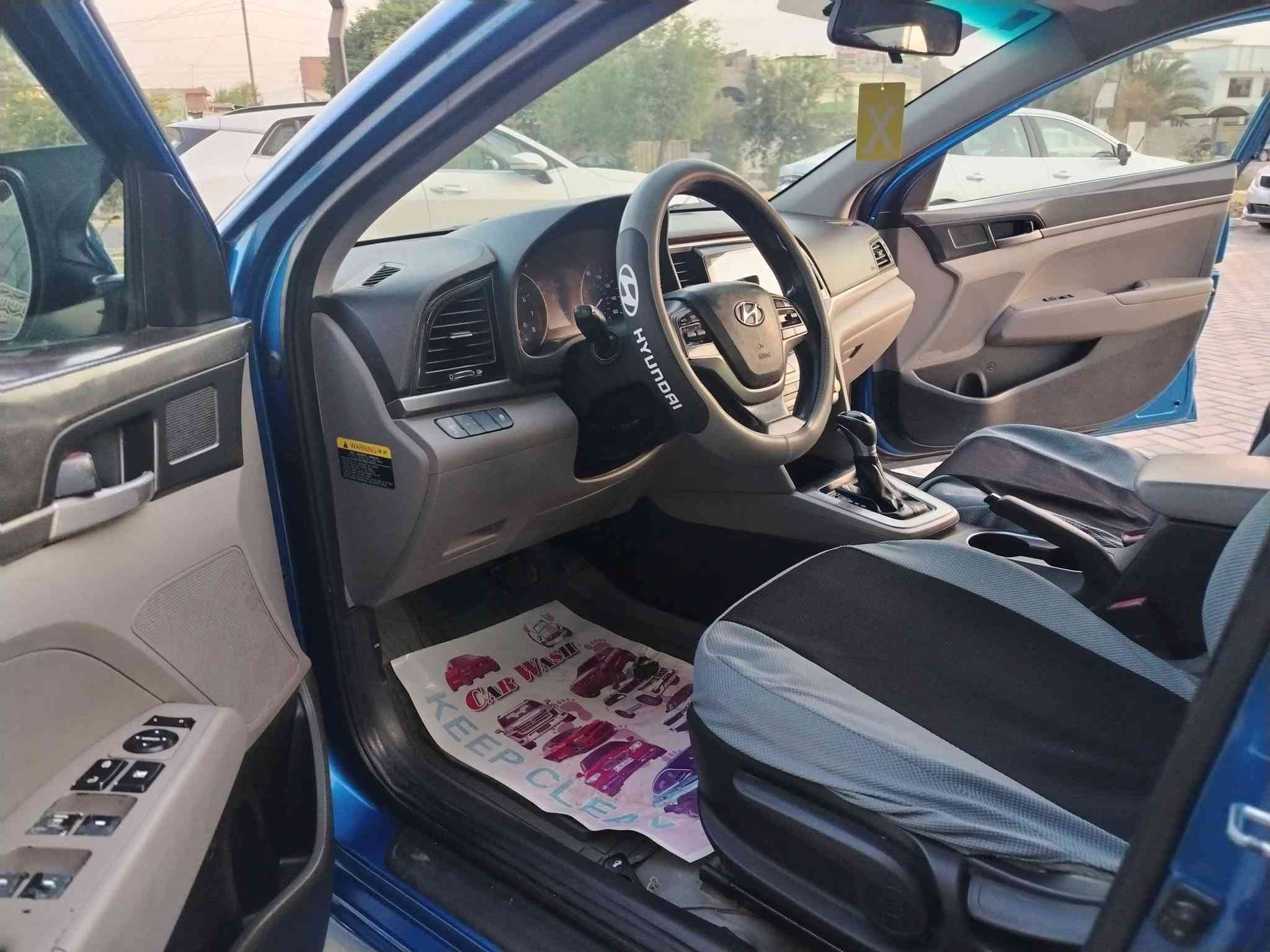 االسلام عليكم من رخصت الادمن المحترم
النترا ٢٠١٧ نضيفه وجاهزه كامله من كلشي
حادث بصيط والصور مرفقه بالمنشور رقم بغداد هزه وسنويه ولوحات كله جديد وباسمي 
مكينه ٢٠٠٠ دوش بحاله جيده
كير ايتي بحاله جيده
حداديه بحاله جيده
تبريد ثلج
ليبل واحد السياره
لغود سليمه والشواصي سليمه
بدون حالوب بدون تقشير
ماشيه ٨٧ الف
ساكن بغداد السعر ١١٣ للاتصال ***********
