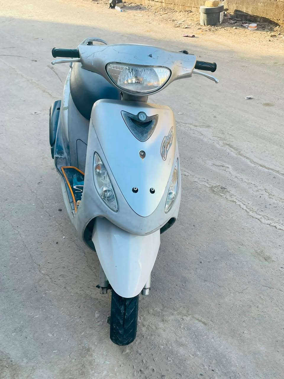 البيع ماكس السعر 900وبيه مجال  صاله شهر من طالعه من حاويه ***********
