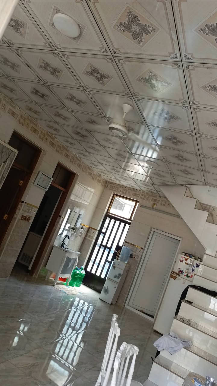 السلام عليكم بيت لبيع فقط المساحه 162البيت خير من لله سقوف ثانويه مي وكهرباء سيراميك بور سلين وسطح شتايكر البيت قاط ونص البيت مفول العنوان بغداد جسر ديالئ الكرغوليه سدت جبور السعر وتفاصيل اكثر التصال ع الرقم ضاهر فوك الشاشه //***********//***********@@
