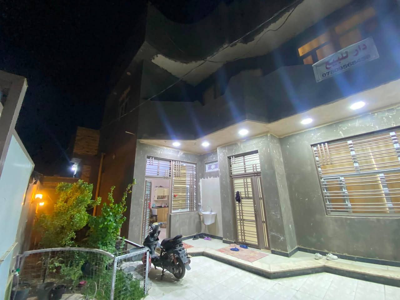 :

🏠 دار للبيع – فرصة مميزة
📍 الموقع: إسكان الصناعي، قرب مدرسة الحرية
📐 المساحة: 200 م²
🛣️ الشارع: 20 متر
🏡 الدار طابقين

🔹 الطابق الأول:
غرفتين نوم • صالة كبيرة • مطبخ • ديوان • حمامين

🔹 الطابق الثاني:
3 غرف نوم • مطبخ • حمام • غرفة ماستر (جناح)

💰 السعر: 260 مليون
🏦 يوجد صندوق إسكان 60 مليون

📞 للاستفسار:
***********
***********

📌 للمهتمين الجادين التواصل على الأرقام أعلا
