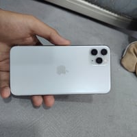 ايفون • مراوس • واتساب