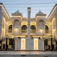 دار زيروو عدد ٢ تونات في السيدية بناء درجة أولى سنة ٢٦ على شارع عرض ٣٠...