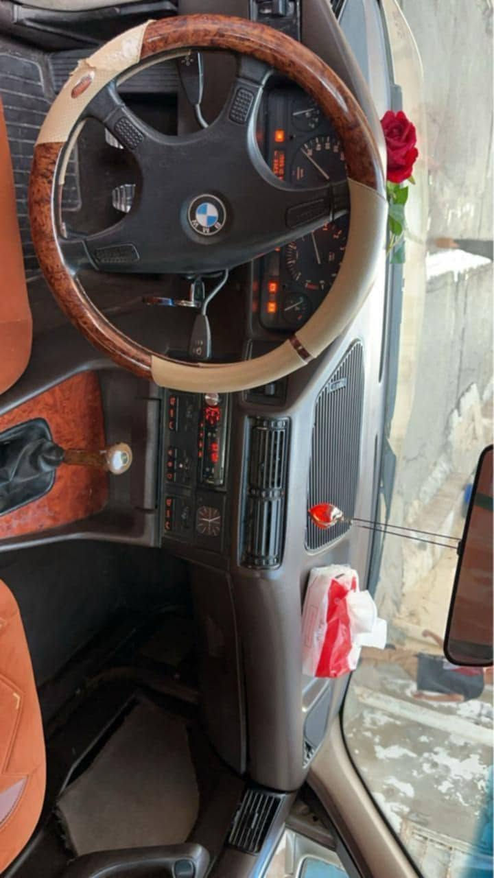 بي ام دبليو 525 • ١٩٩١ • كبس