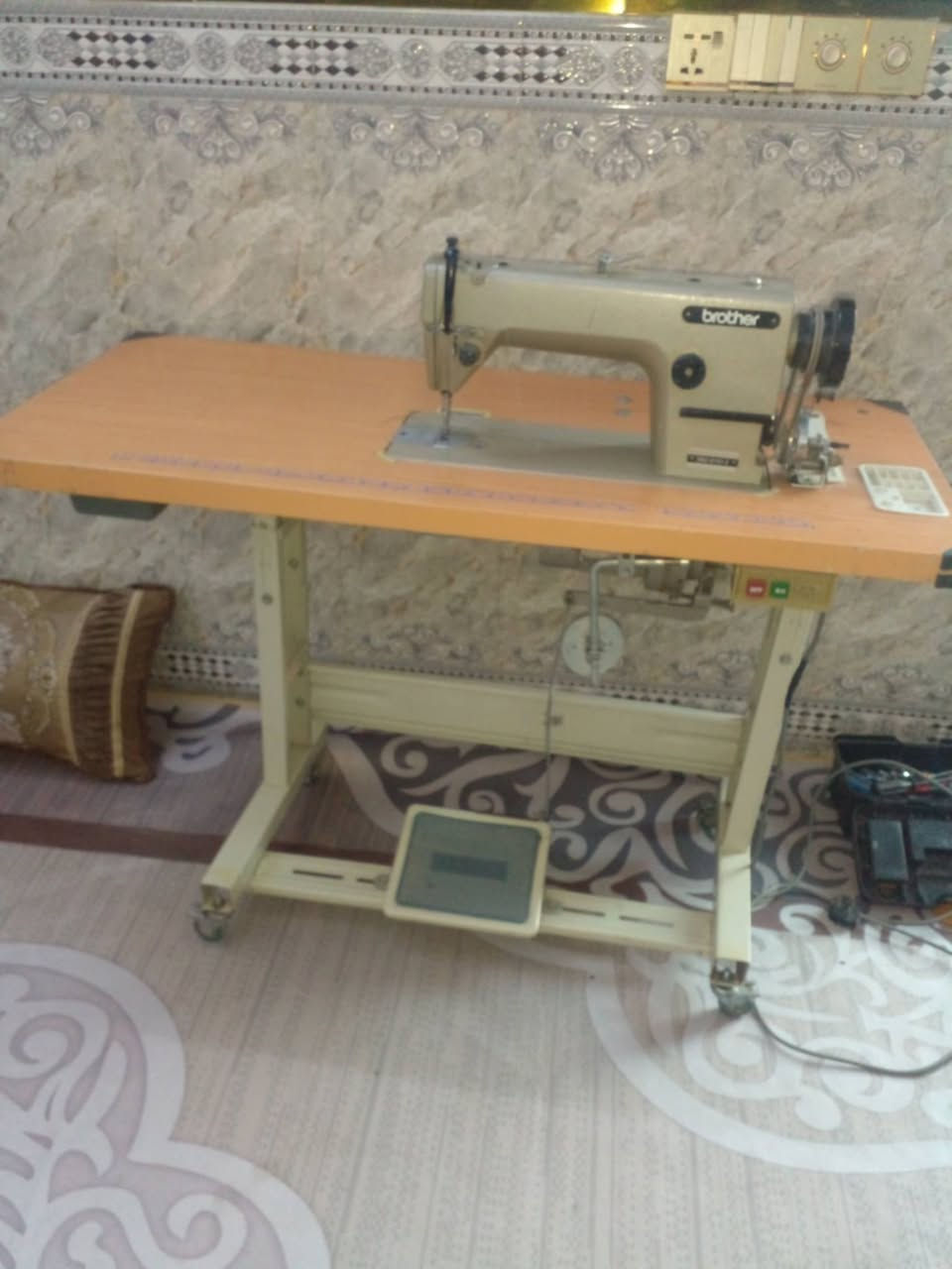 للبيع
ماكنة خياطه نوع براذر صناعيه يابانيه اصليه ونظيفا جدا استعمال بيت بسعر 200مكاني بغداد مدينة الصدر شماعيه حي الرحمه 
***********
