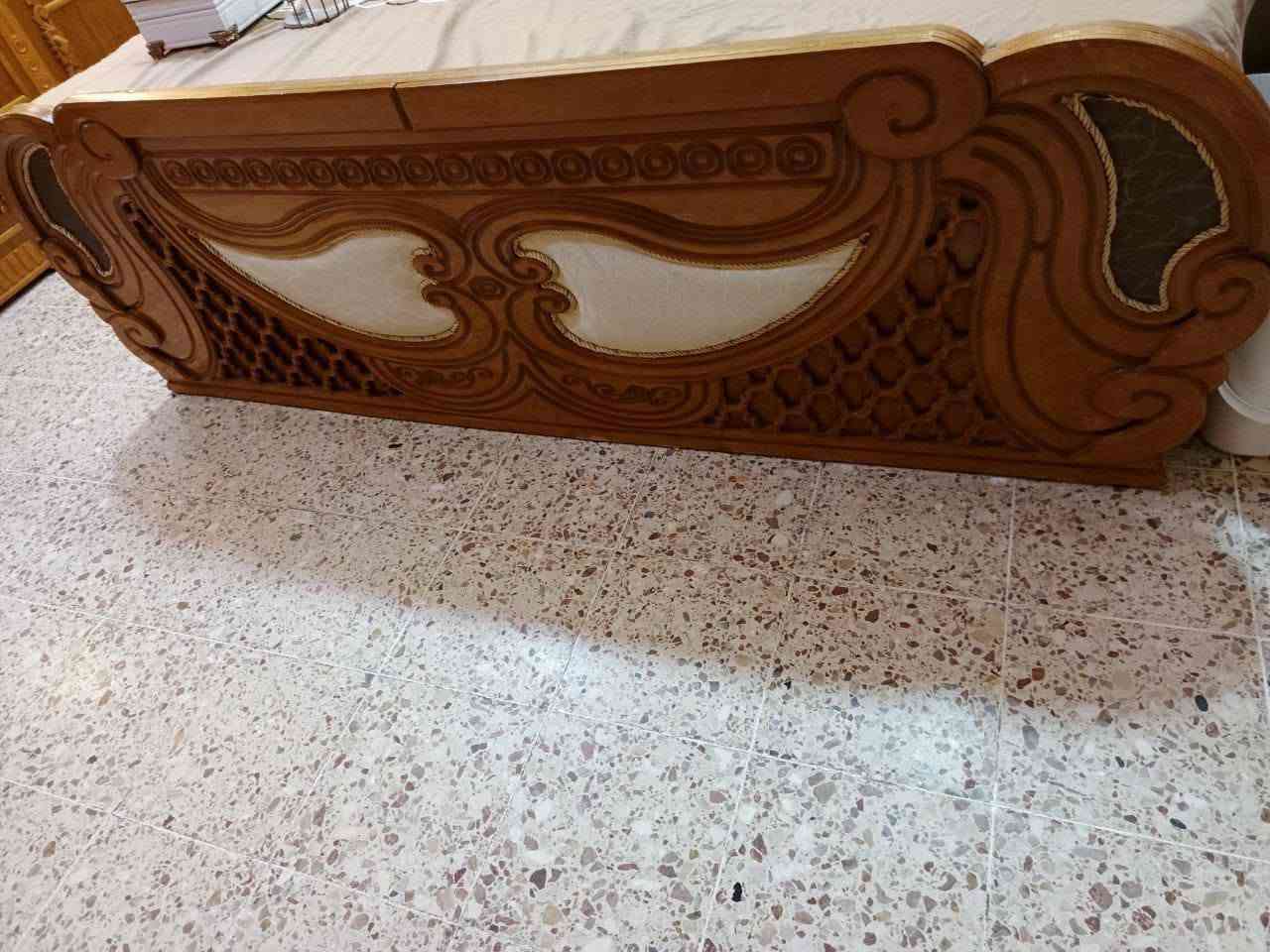 غرفه للبيع خشب ثقيل
لتواصل ‏‪***********‬‏
