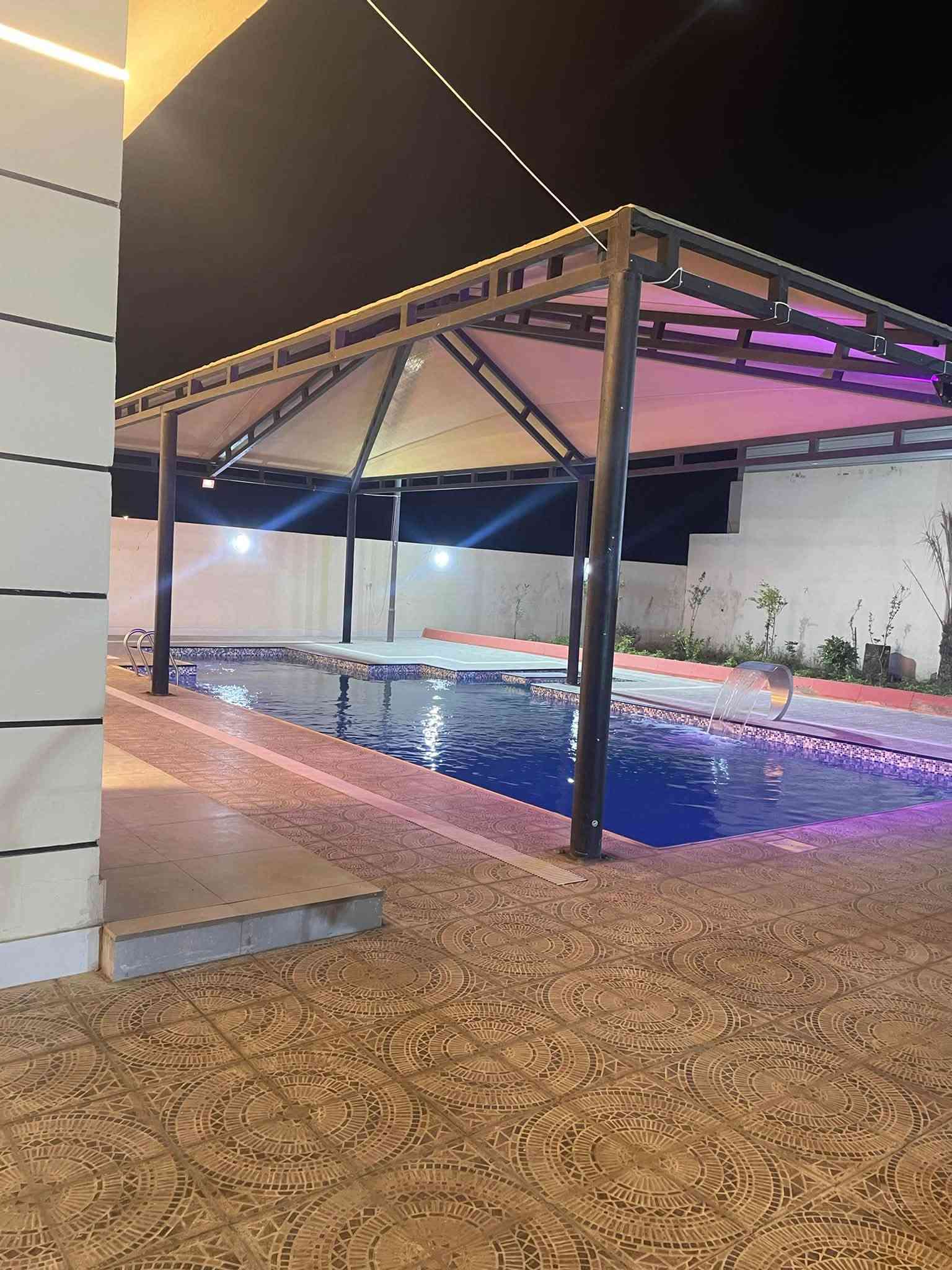 🛑عرض ، سعر الشفت الصباحي 150
سعر الشفت المسائي 250
ايام العاديه فقط **

🌴 مَـزرعه ارض الامل للايجـار ..
⭕️ موثقه بتطبيق اجرلي
🏡 مواصفات المزرعة:
🛏️ غرفتا نوم 
🛋️ صالة واسعة 
🍽️ مطبخ متكامل
🚿 حمامات
🌳وجلسات خارجية
🏊 مسبح للكبار والأطفال
🎠 ألعاب  ترفيهية للأطفال
🔥 باربكيو كامل مع جميع المستلزمات

📍عنوان المزرعه ، بغداد | البوعيثه
  أجواء نظيفة، خصوصية تامة، وأسعار مناسبة✨
📞 للحجز والاستفسار:***********
