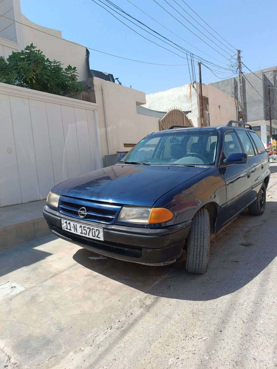 السلام عليكم اوبل استرا ستيشن موديل 94 بغداد انكليزي بسمي وارد يابان محرك 20 مكفول  كير اتو تبريد بس ما يشتغل حداديه جديده كهربائيات شغاله كلها  سياره حلوه وناعمه بيها طخه خفيفه جاملغ عكس السايق وعندي الصوره من نطخت  وصلحتها اريدها ب٣٦ومجالها بسيط ويرهم مراوس كورله اذا اكو او فكترا العنوان سامراء رقم الهاتف ***********
