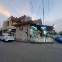 حي النصر مقابل جامع المتين • محلات وبيت • وارد شهري ٨٠٠