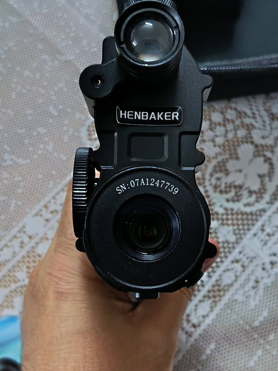 جهاز الرؤية الليلية الرقمي Henbaker NV700S، الصادر عن شركة Shenzhen Henbaker Industrial و هو منظار أو كاميرا رؤية ليلية رقمية أحادية العين (Digital Night Vision Monocular).الخصائص العامة للموديل: صُمم خصيصاً للرياضات الليلية والصيد مع نطاق تكبير متغير ومقاومة للماء.
التواصل عالخاص او واتساب ***********. يوجد توصيل لكل المحافظات.
جهاز الرؤية الليلية الرقمي Henbaker NV700S، الصادر عن شركة Shenzhen Henbaker Industrial و هو منظار أو كاميرا رؤية ليلية رقمية أحادية العين (Digital Night Vision Monocular).الخصائص العامة للموديل: صُمم خصيصاً للرياضات الليلية والصيد مع نطاق تكبير متغير ومقاومة للماء.
