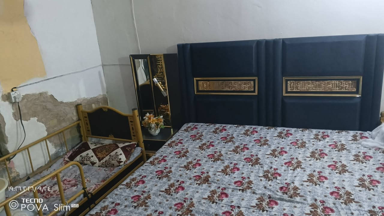 السلام عليكم ورحمة الله وبركاتة 
غرفه تركي لبيع نضيفه ***********

نص مكتوب في الصور:
- ١٩:٢٦ ٢٠٢٦/٠٩/٢٤ TECNO POVA Slim 5G
- 19:26 2026/09/24 TECNO POVA Slim 5G
- 19:36 2026/09/24 TECNO POVA Slim 5G
