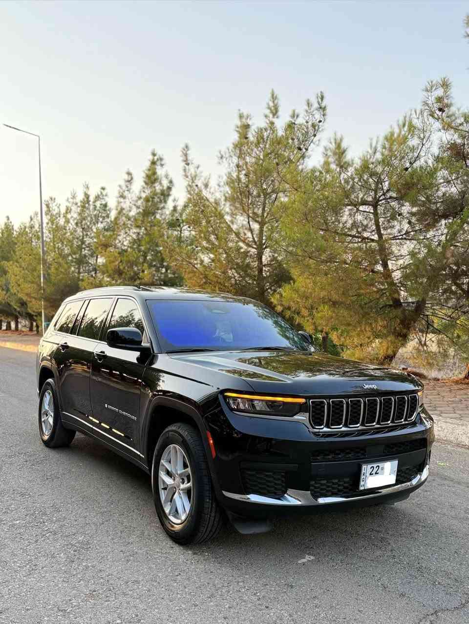 � جيب جراند شيروكي L موديل 2023 – مواصفات أمريكية 🇺🇸
السيارة فول مواصفات وحالتها ممتازة جداً قپاغ صندوق خلفي تم تغييره، والـ بونيت (الكبوت) كلير.
🔹 لايوجد آثار صدمة بسيطة من الأمام والخلف، والإيرباجات لم تنفتح.
🔹 المكينة والجير وجميع الأجزاء الأساسية بحالة ممتازة ولا يوجد بها أي مشكلة.
🔹 تم إجراء الصيانة والخدمة العامة في شركة هارلم سيرفس.
🔹 أربعة إطارات Michelin جديدة ومركبة من الشركة.
🔹 الممشى: 30,000 ميل فقط.

⭐ المواصفات:

* مقاعد كهربائية بالكامل.
* رادار 360 درجة وكاميرات.
* حساسات أمامية وخلفية.
* مقاعد أمامية مدفأة.
* سوكان مدفأ.
* مثبت وتحديد سرعة.
* نظام المحافظة على مسار الطريق.
* فتحة سقف (Sunroof).
* صندوق خلفي كهربائي.
* كاميرا خلفية.
* فرامل أوتوماتيكية.
* تبديل جير من المقود (Paddle Shift).
* شاشة كبيرة.
* 7 ركاب.
* مقاعد VIP.
* تكييف مركزي.
* عدادات إلكترونية.
* Full Option.

💰 السعر: 28,200$ ورقة ومعاملة

📞 للاستفسار والتواصل:***********

جێب گراند شیرۆکی L مۆدێل 2023 سەیارەکە مواسەفات ئەمریکی و قەپاغ سندوقی بە بیلاد گۆراوە و بۆنیتی کلێر دەرچووە پێش و پشتی کەپسە و ئێرباگی نەتەقیوە و گێر و مەکینەی و هەموو قەلبی بەشەرت  چرکەی تێدانیە و لە شەریکەی هارلم سێرڤزی عامی بۆکراوە و چوار تایەی میشلانی شەریکەی بۆ بەستراوە و فول مواسەفاتە کوشینی کارەبایە  360 پلە رادارە و دوو کوشینی پێشەوە هیتەرە و سوکانی هیتەرە و تەحدید سورعە و خەتی جادەیە هەیە و سلایتە و سندوق جەگەو کامێرەیە  و برێک ئۆتۆیە و گێر ماوسە و شاشە کار پلەیە و 7 نەفەریە و کوشینی Vip و تەبرید مەرکزیە و گێج ئەلیکرۆنیە و 30000 مایل رۆیشتوە  و وەکو نرخی 282$ وەرەقە و معامەلە و رەقەم تەلەفۆن *********** أربيل, العراق
