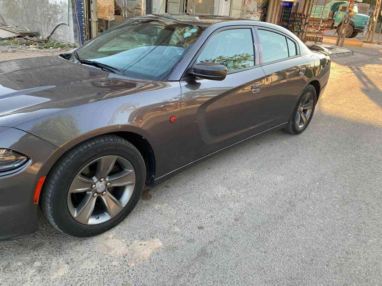 السلام عليكم جارجر 2017 كلين لون نفطي sxt فول فتحه رقم اربيل بدون اي ضرر السياره جاهزه السعر 200 
للاستفسار الاتصال على الرقم *********** او *********** مكان السياره الانبار الرمادي
