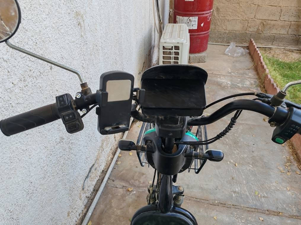 للبيع دراجه شحن نظيفه جاهزة من اي نقص تشحنها تمشيك ٤٠ كيلو متر سرعتها ٥٠ كم بيها كير ٣ سرعات بطاريات جديدة بيها ظمان ترهم لطلاب المدرسة تحمل شخصين وامينه جدا سعرها ٣٠٠ الف مكاني تكريت *********** رقمي واتس اب تكريت, صلاح الدين
