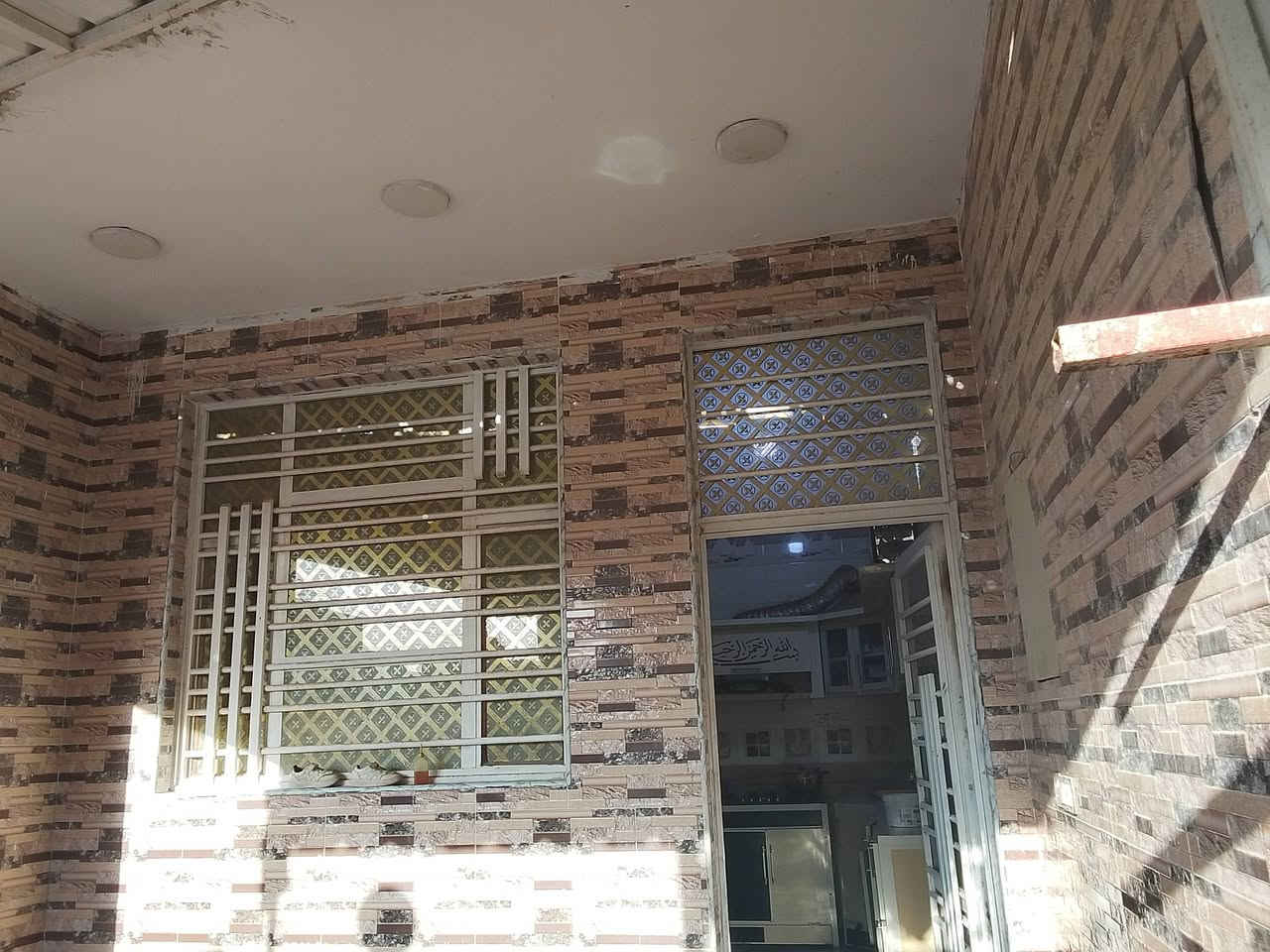 بيت طابقين • السفحه الثانية • شارع احمد الواىلي