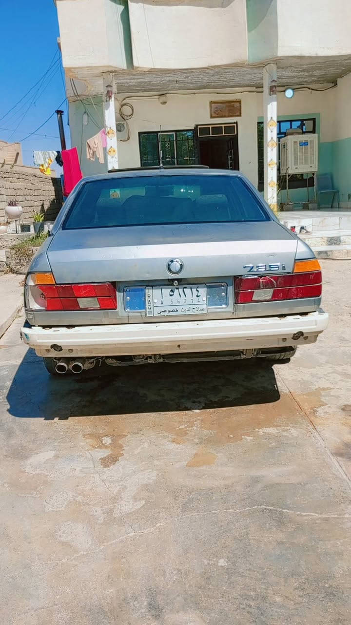 سياره بي ام ٧٣٥موديل 1993مشروع وطني السنويه بالاربعه وعشرين منتهيه عوزها دعاميه خلفيه يعني كفر مابيها صبغ كيرعادي محرك شرط  ابيع تحويل ***********
