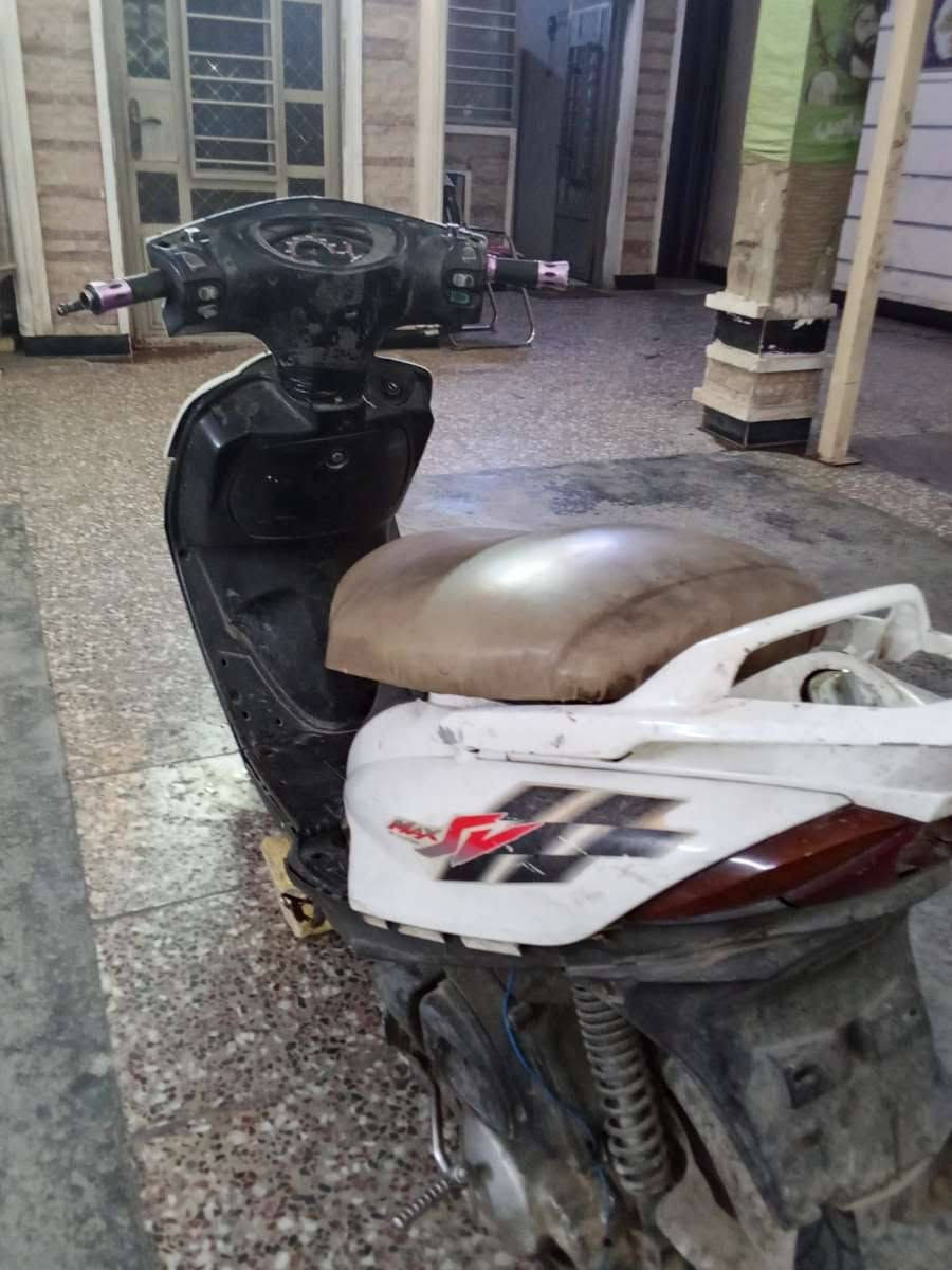 سلام عليكم لبيع دراجه ماكس دراجه بسعر 200 بيه مجال الطيبين رقم اتصال *********** بس واتساب عنوان بغداد الامين ثانيه
