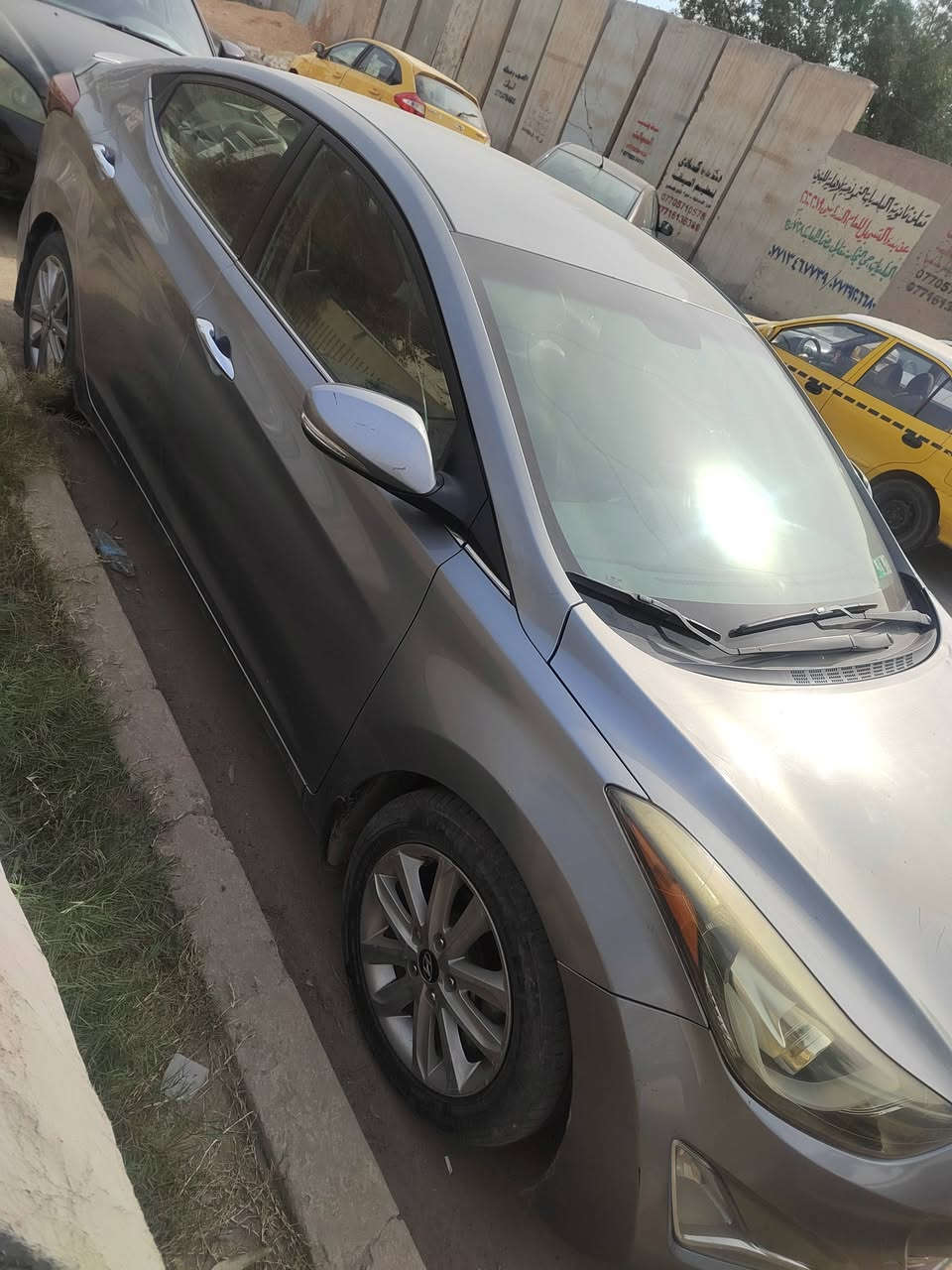 النترا موديل ٢٠١٥
وارد امريكي بدون بصمة بدون
فتحة حادثها فقط الجنطة السعر
١٢٠ سيارة جاهزه تخم تاير جديد
كلش نضيفة رقم التليفون
***********
