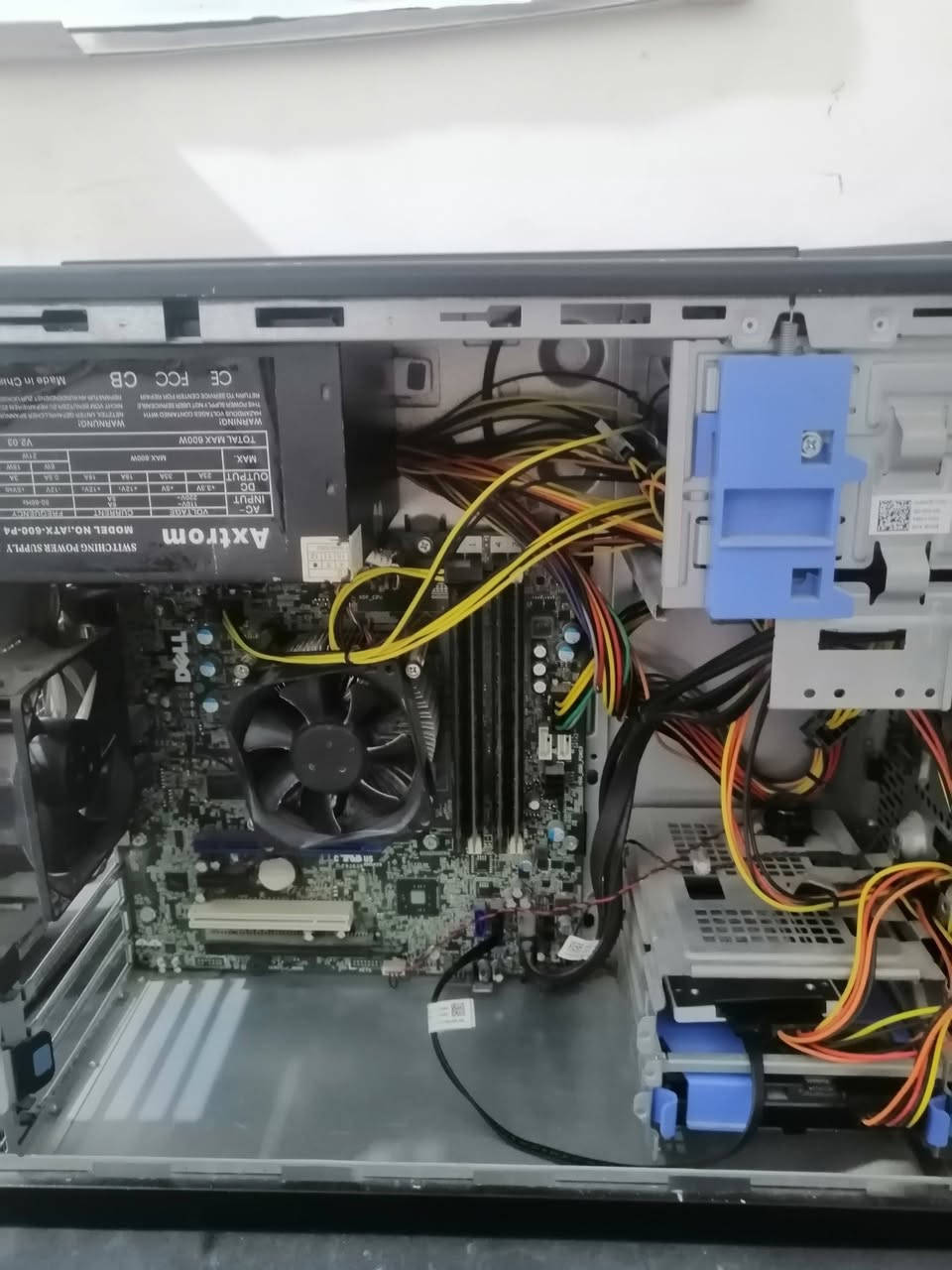 السلام عليكم  عندي سستم جيل رابع مع gtx 1660 ti
i7 جيل رابع

Ram ddr3 16 gb

Ssd128

Hard 500g

Power 600 watt

مع هديه ماوس و كيبورد ميكانك كيمنك  

السعر 280 الف وبيه مجال للشراي

توصيل يوجد لكافه المحافظات

رقم التواصل ***********
