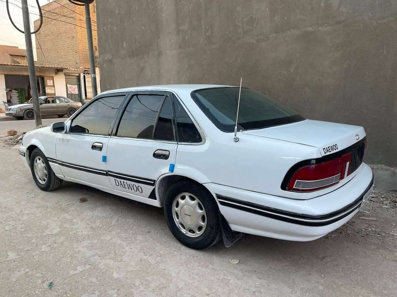 سلام عليكم برنس موديل 95 سياره نظيفه كهربائيات كلها شغاله داخلها نظيف سياره حييل نظيف محرك نظيف تبريد شغال كيوجه كلها شغالها كير نظيف رقم  نكليزي سنويه ال 30 شواصي نظيفه تخم تاير مكان الانبار السعر 32 الاتصال ع هذا الرقم ***********
