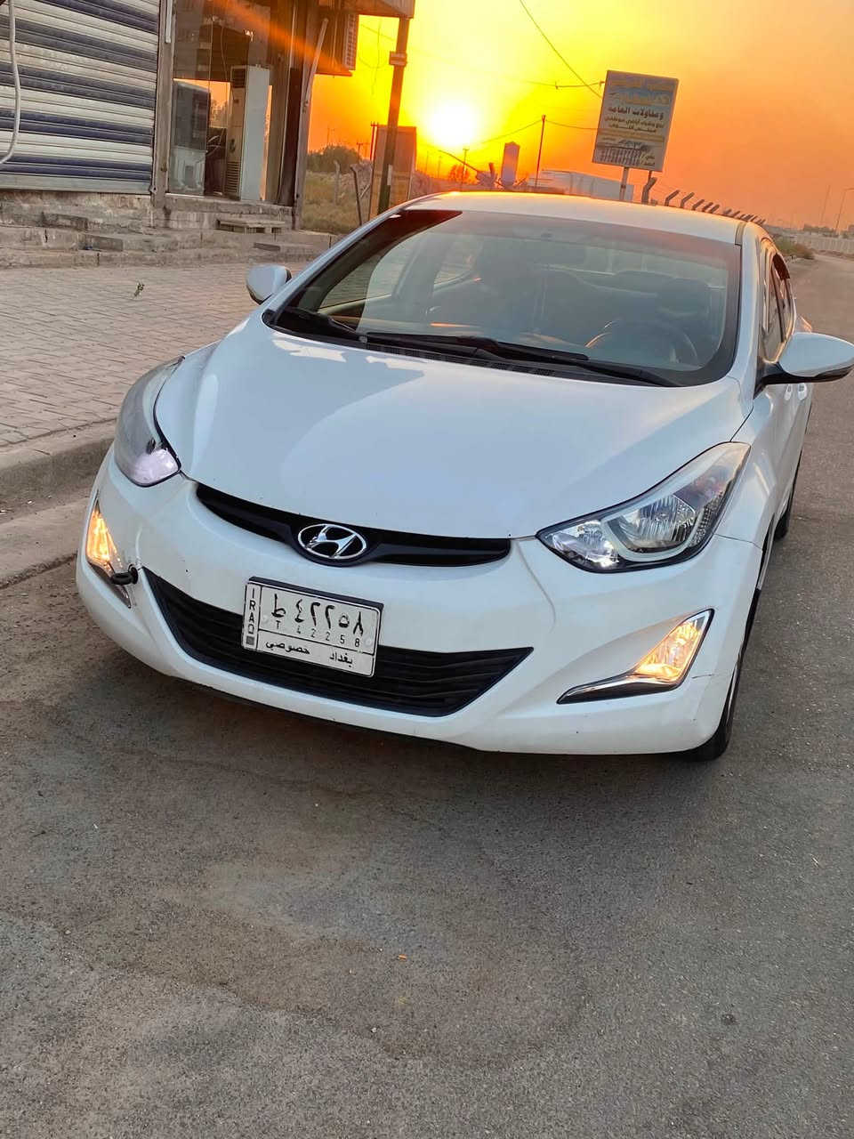 النترا ٢٠١٥ خليجي محرك دوش ١٨٠٠ بيه باب السايق مبدل و الورة صبغ نصه وقطع صغيرة بارد محرك وكير نضيفات خير من الله ترايك شرط للبصرة وبانزين عادي اذا دكت دوانز ترجع السياره المكان بغداد الجديدة السعر ١١٥$ ==== ***********.
