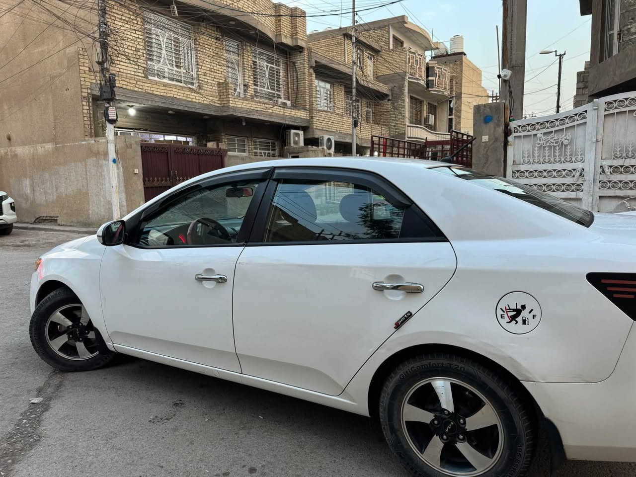 سيراتو ٢٠١١ • محرك ١٦٠٠ • مشيه ٢٦٠ الف