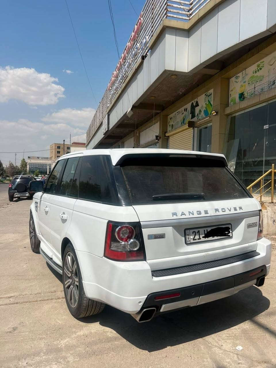 *********** كركوك حرية 140$
رانج روڤر موديل 2013 اوتوبايكراف 
خليجي فول فول 1/1 
شركة سردار محرك سوبر 
ماشي 191 km 
 كلين تايتل بدون صبغ 
حداديه كلها بشرط
 سعر 140 $ بيها مجال قليل
سنوية و رقم جديد 
كركوك / حرية 
***********
شراي اتصل بالرقم ما اجاوب تعليقات والرسايل مكلف بالنشر اتصل بالرقم
