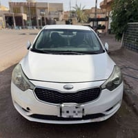 كيا سيراتو • ٢٠١٦ • موقف العمارة