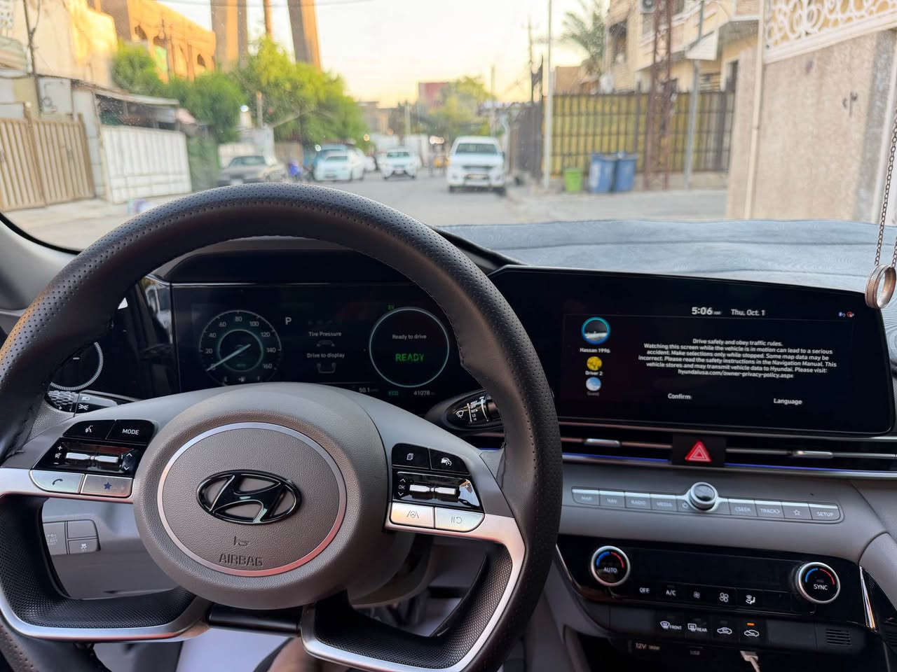 :سلام عليكم
هونداي الانترا  2024 وارد امريكي 
مواصفات 
• المحرك 1600 هايبرد
• شاشة كبيرة + Apple CarPlay
• كامرة خلفية وحساسات
• رادار ومانع تصادم
• المحافظة على المسار
• كروز كنترول
• إنارة LED كاملة
• نقطه عمياء
• تحكم استيرن
• ⁠عداد المسافه 41 ميل  
• ⁠اناره دشبول LED
• ⁠حدثها جاملغ امامي الايمن  مبدل نفس للون والباب معدل على بارد ( بدون دواخل )
السعر ( 148 ) $  وبيها مجال 
• مكاني  ⁠بغداد  
• ⁠📞للأستفسار : ‭*********** St Andrew, Surrey
