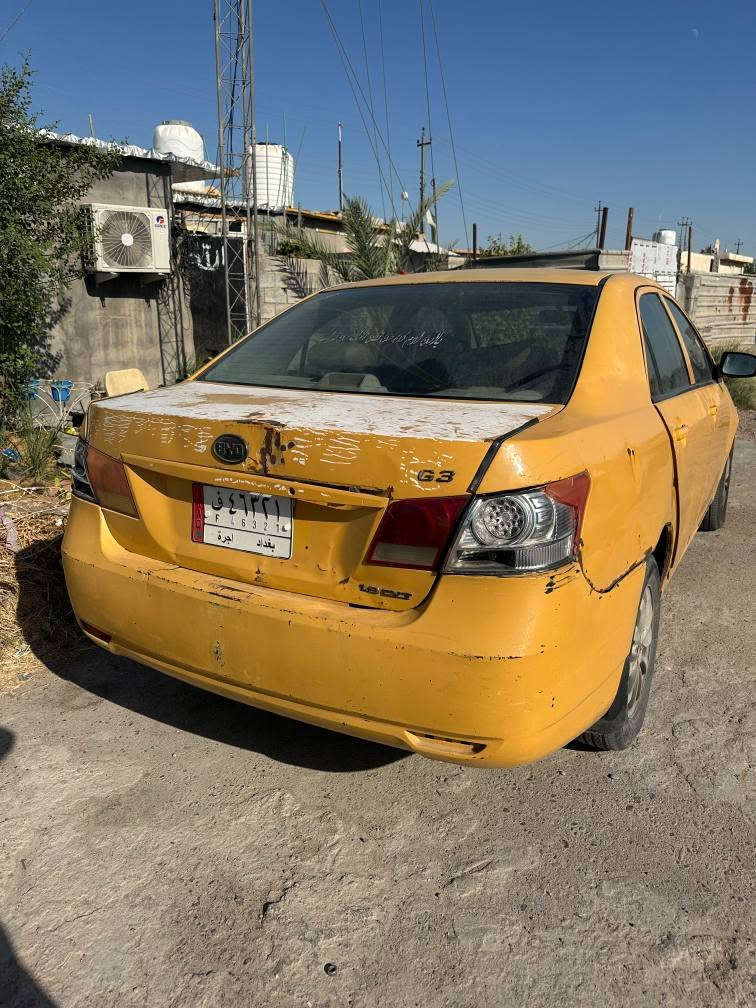 سياره BYD G3 موديل 2012
سياره محور كير ومكينه vvt 1600
تبريد شغال 
 تخم تايرات جدا وباتري جديد صالي اقل من سته اشهر من شادهن 
السنوية ساقطه صارله سته اشهر 
مكان السياره بغداد 
 الرقم بيه واتساب 
*********** بغداد, العراق
