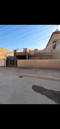 بيت للبيع منطقه حي الجهاد المساحه الكليه200متر يباع نصفين سعر النص135 ...