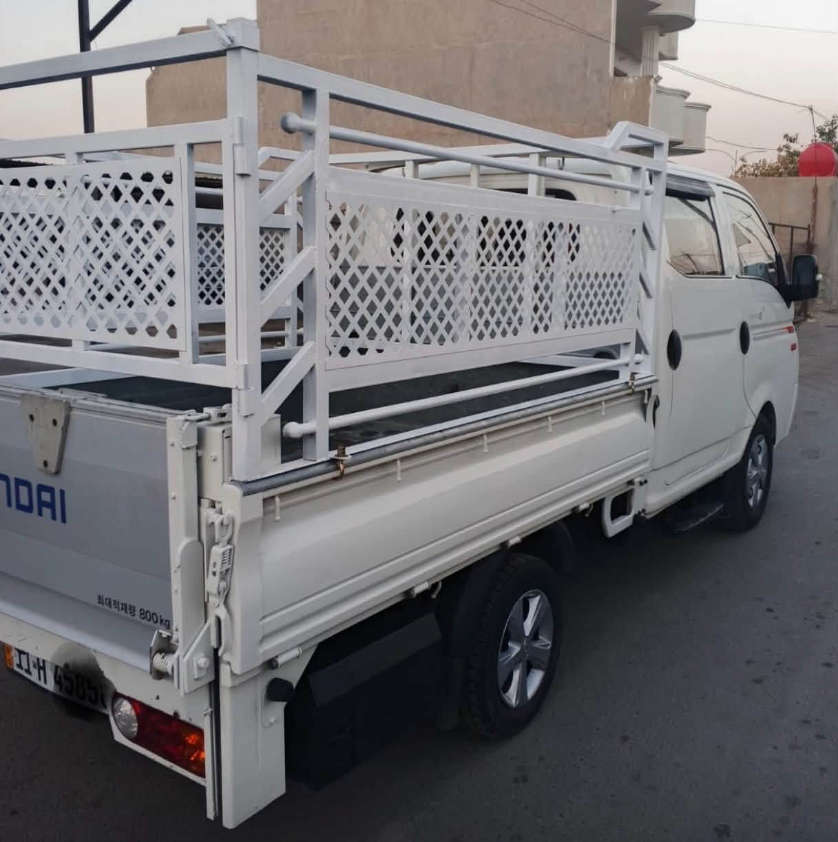 سلام عليكم 

بورتر 2018 رقم بغداد دولي بسمي 

السياره جاهزه من كلشي اتوماتيك بلاد محرك اسود مسكر 

تبريد خير من الله تخم تاير كله فول 

العنون صلاح الدين بلد السعر 147$ 
للسفسار على الرقام 
***********   ***********
