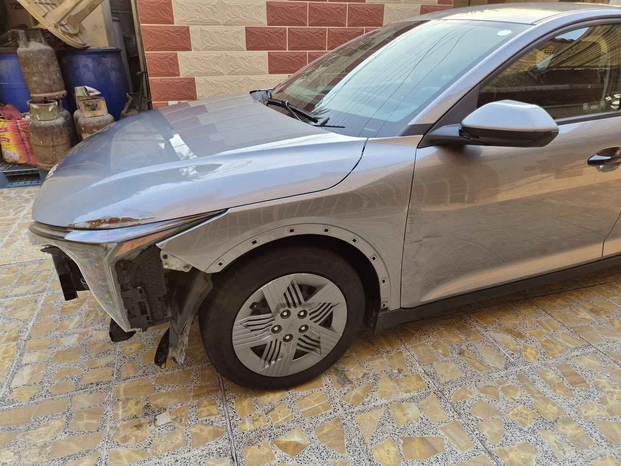 سلام عليكم
كي فور 
٢٠٢٥
بدون رقم 
بدون تصليح
بصمة 
كامره دواره 
شاشة متصله 
رادار امامي
تحديد مسار 
اوتو هولد 
تشغيل عن بعد 
تدفئه بلكشنات
تخم تاير جديد 
مغلف ارضيه جلد 
راديتر بلادي 
صندوك ذكي يفتح عند الاقتراب 
غراضه كله موجوده 
نقص دعاميه أمامية 
ودفيوزر خلفي 
السعر  ١٣٣
***********
