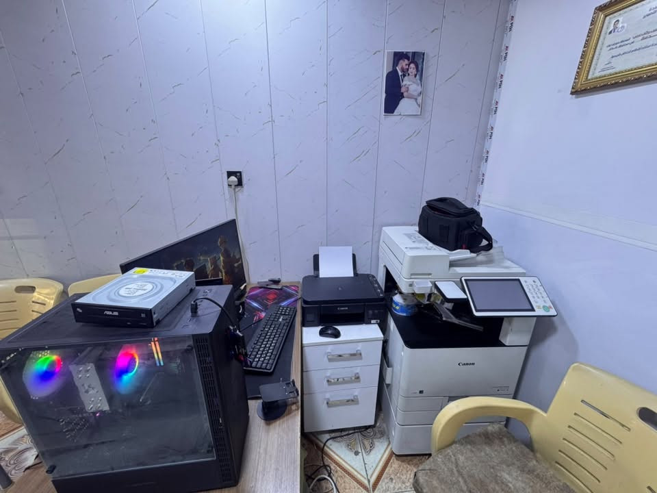 غراض مكتبة واستديو كاملة للبيع او بيع المحل مشروع جاهز 

ما ابيع بالتجزئة فقط كل الأغراض 

تشمل اعلان ضوئي احترافي 
واعلان مثلث ارضي 
٤ فاترينات
٣ فاترينات ارضي زجاج  

جهاز استنساخ كانون ٣٤١٠ و كانون ٣٥٣٠ i نضيفات ومستعملات قليل 
اضائات godox MS300 لصور المعاملات 

جهاز كبس حراري 

كتر صور

جام خان صغير

سبلت ارضي

والمسواك اجردة وبيع بسعر الجملة   

العنوان بغداد الدورة 

للاستفسار عن طريق الخاص*********** @الجميع
