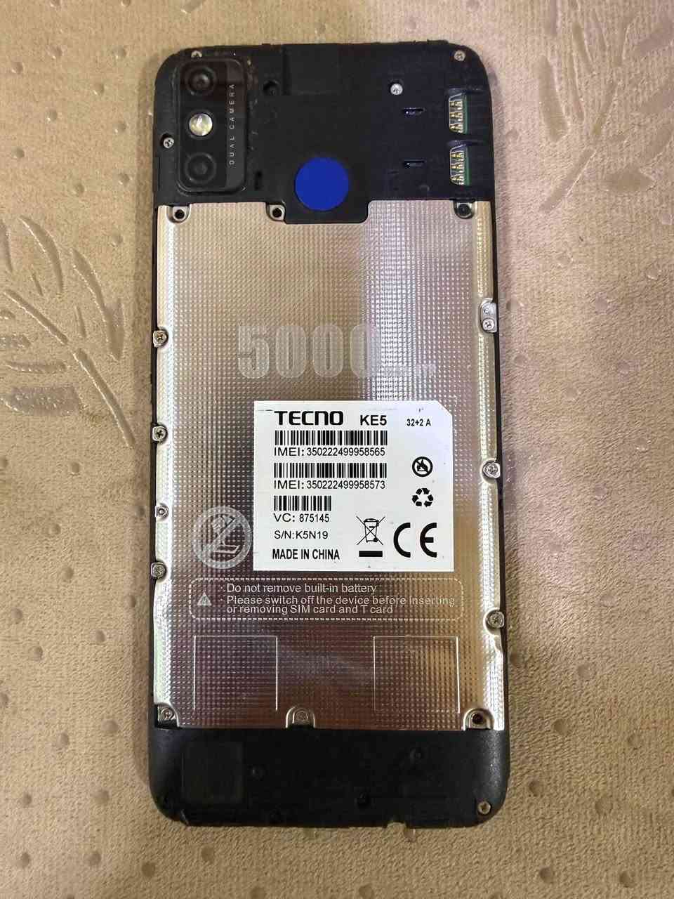 تكنو سبارك 6 ذاكره 32 جهاز شغال مابي شي فقط رايدله شاشه وكفر مال ضهر سعر 25 الف بصره جمعيات ***********
