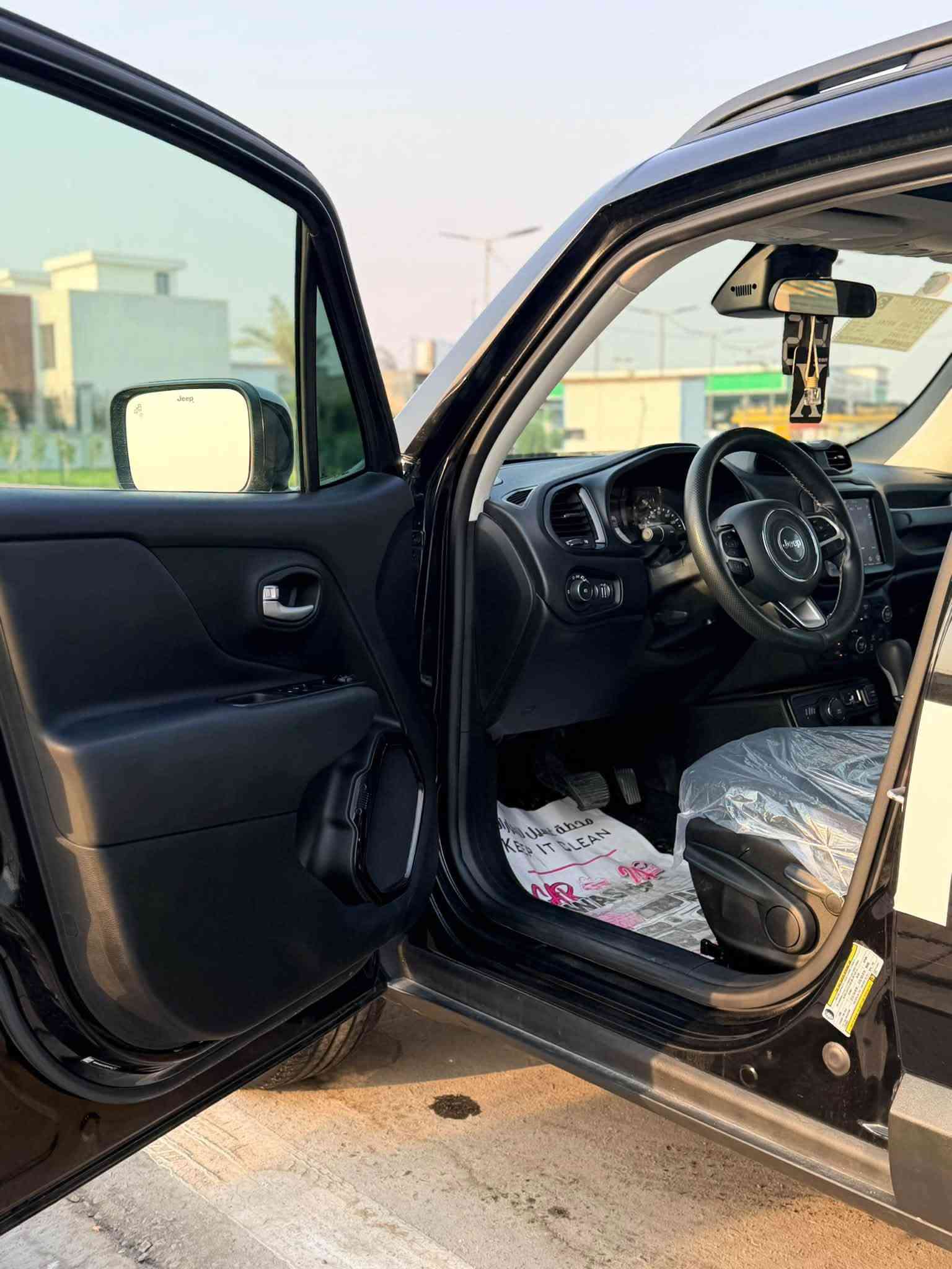 رنيكد ٢٠٢٣ • وارد امريكي • حادث قطعتين