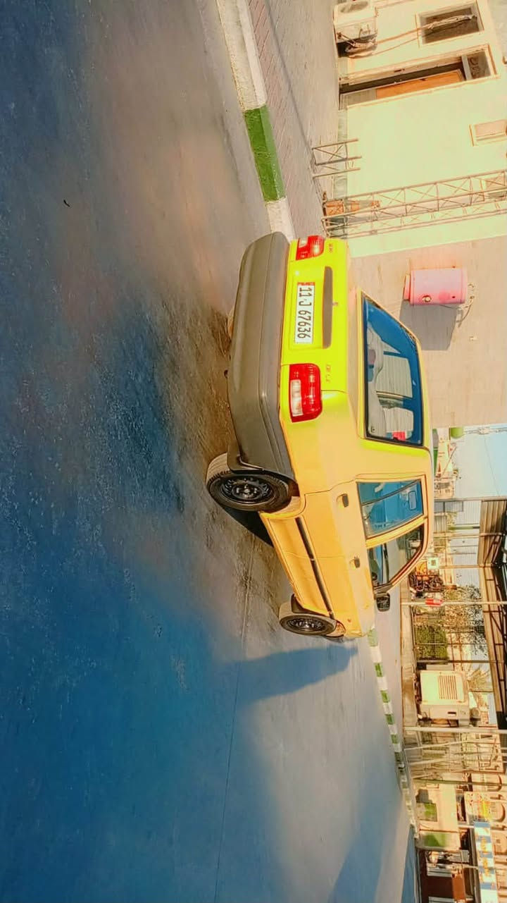 السلام عليكم سايبه مديل 2017  سياره نضيف مال موضف الله شاهد سياره ممتعوبه كير مكينه مكفوله سياره بلاديه مبينه يمك بل صور تبريد ثلج دواخل مدوشمه وكامله الف ما اذب عليه وبل عافيه عله الياخذه مكاني بغداد الشعب السعر 36 وبيه مجال بسيط جداً خاص ما متواجد  رقم  ***********

