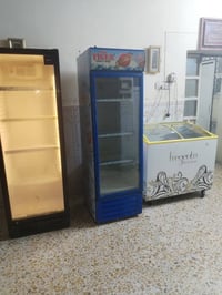 عارضات عمودي • ٣ قطع • حي اور الشراي