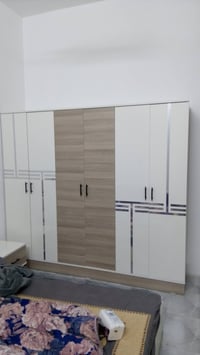 غرفه استخدام اقل الشهر ب500 وبيها مجال مكاني زعفرانيه 07709861432 واتس...