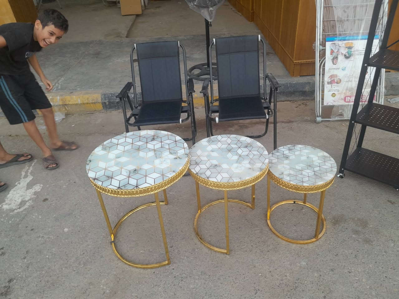 الموقع 
مقابيل دائره البلديه/ محلات آدم 
الاستفسار  
***********
***********
