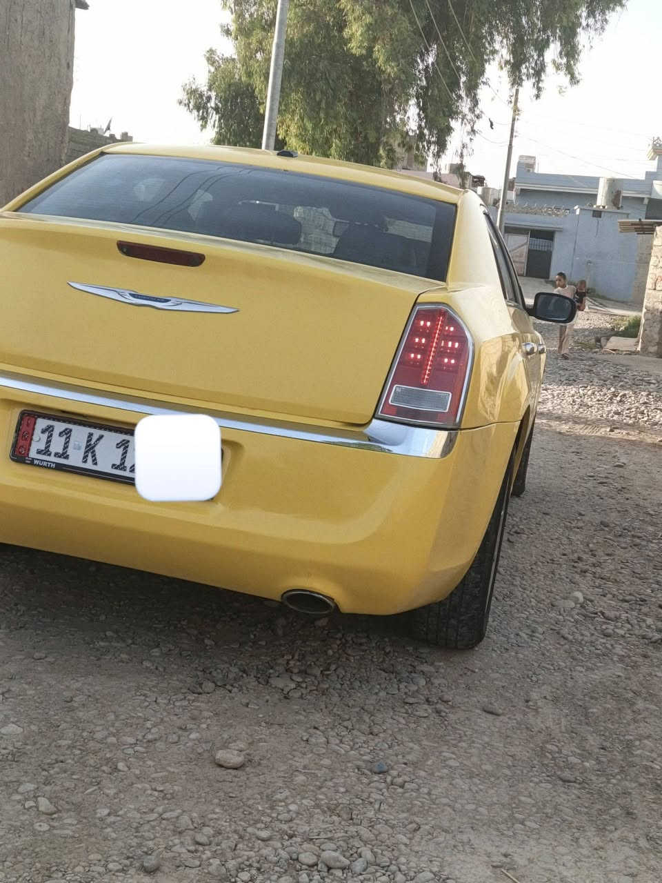 السلام وعليكم وبامه للبيع او مراوس اب خصوصي  رقم بغداد السياره فول عدا الفتحه السياره جاهزه ربع ما تصرفا عليها امصفره هيا مرور السعر 140 مكان السياره الموصل 
***********
***********
