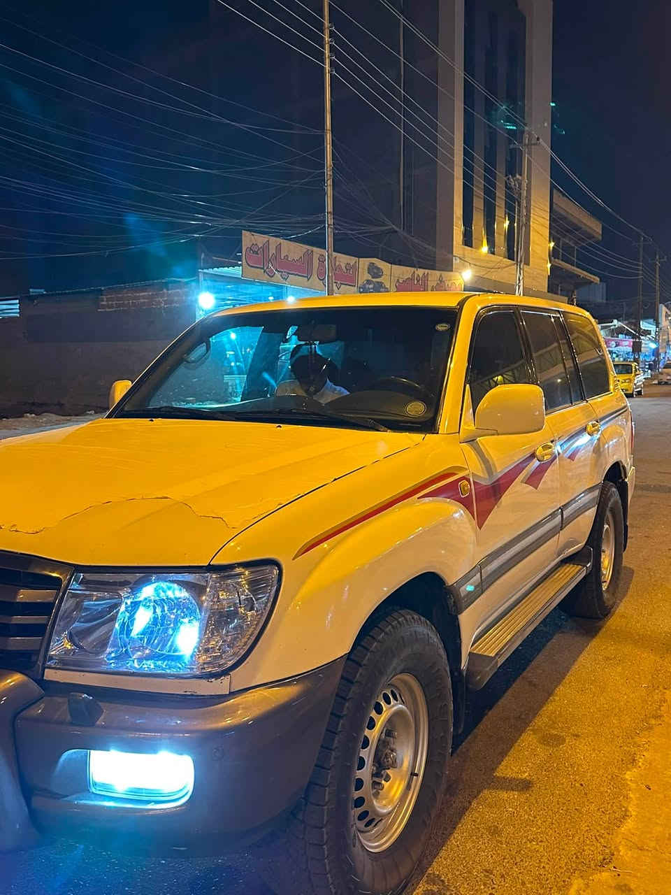 🚘 للبيع أو مراوس بلاندكروز حـسب القناعه
📍 الأنبار - الفلوجة

لاندكروزر موديل 2003 🤍
🔹 اللون: أبيض
🔹 المحرك: 6 سلندر
🔹 دبل سبير قطريه
🔹 مواصفات GXR كير عادي دبل اكسل ودفلوك كله شغال 

سبعه راكب تبريد مركزي وثلاجه 

السياره مكفوله من كلشي كير ومحرك كله بشرط بدون فتح بيها كم مكان بارد بسيط وشبر صبغ هلال الجاملغ الأيمن فقط

💰 السعر: 165 ورقة وبيها مجال 

📝 ملاحظة:  السيارة باسمي يتم التحويل ثاني يوم 

للاستفسار الاتصال 
***********

***********
