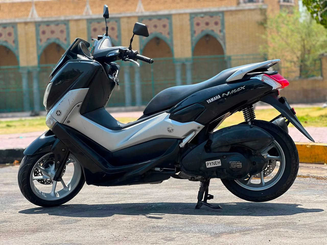 N MAX
موديل 2018 محرك 125سي سي
الدراجه مجفته صالها شهر على ايدي تجفيت مضبوط كلفني 400
الدراجه كامله مكمله كهربائيات ومي زيتي اخضر ودهن مكينه اصلي ودهن اكسل وأدامه كلچات
الدراجه كاتم راجع بلاديه
مكانها الاعظميه ***********
