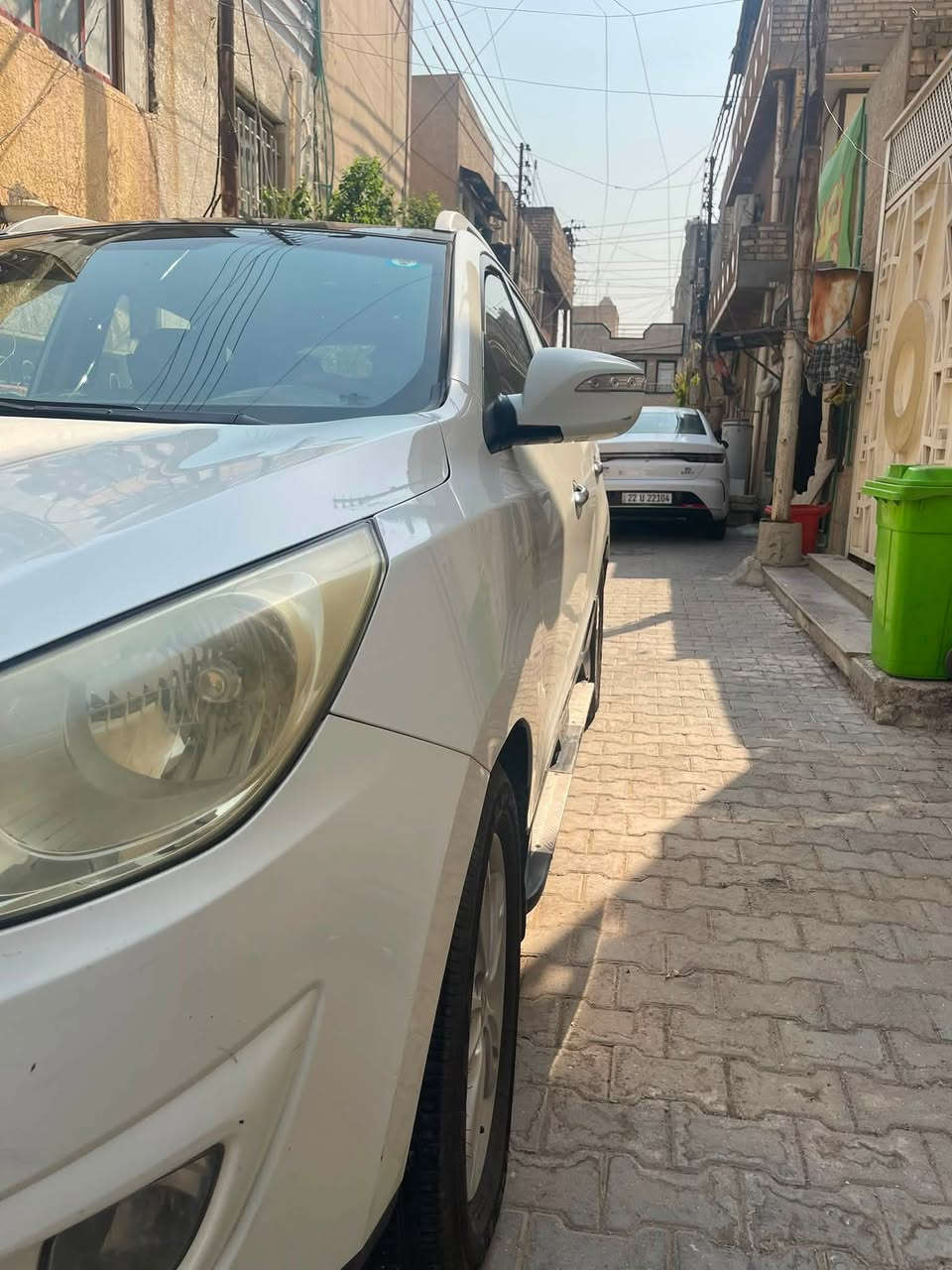السلام عليكم توسان ٢٠١١ محرك ٢.٤ سيارة نظيفه بيها قطعتين صبغ الباب الخلفي وجاملغ غير هذي السيارة مكفوله تبريد ثلج كير مكينه مكفولات السيارة مال جني ممتعوبه والصور كدامك بانورام تحكمات ستيرن اشاره مري فتحه سقف كشافات ضباب شاشة ابل كار بلاي كامره خلفيه بانوراما سعر ١٢٠ بيها مجال بسيط   ***********
