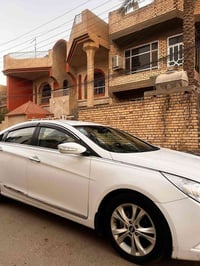 سوناتا 2013 خليجي مواصفات الشركة العامة مكفولة من الضربه والصبغ  مكينه...
