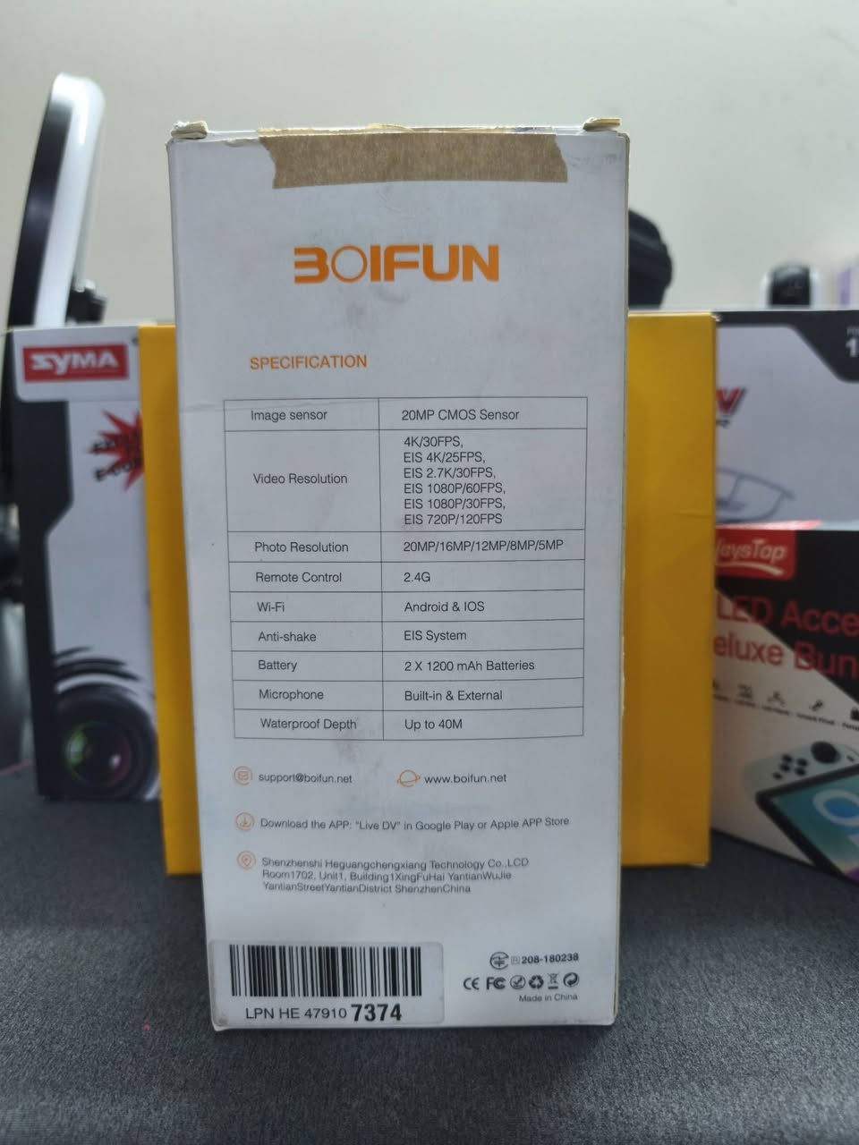 كاميرا اكشن 
وتس اب 
***********
بغداد

نص مكتوب في الصور:
- 20MP CMOS SENSOR EIS SYSTEM WI-FI CONNECT EXTERNAL MIC SUPPORT REMOTE CONTROL WATERPROOF 40M السعر: 45,000 دينار شامل التوصيل - بغداد للطلب واتساب: ***********