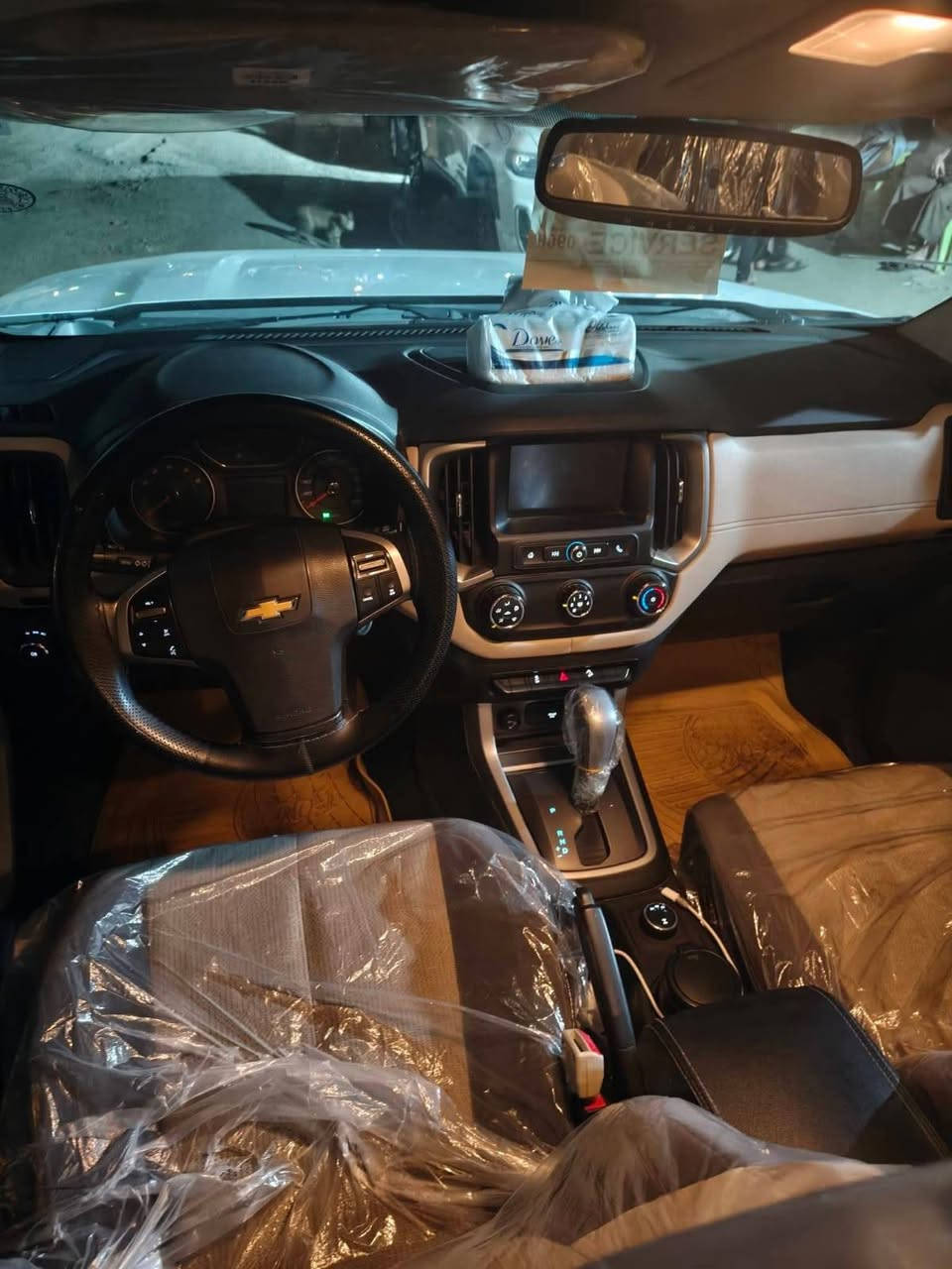 السلام عليكم شوفرليت بلايزر سبعة راكب محرك ستة سلندر خليجي وكالة المنصور مكفولة كفالة عامة موديل 2018 رقم اربيل بأسمي للاستفسار *********** بيه واتساب علما مكان السيارة بغداد الكرخ سعر السيارة 149 وبيهة مجال بسيط للشراي السونر مرفق مع الصور بيع فقط وتحياتي للجميع والميشتري يدعيلنة بالرزق ويذكرنا بتعليق
