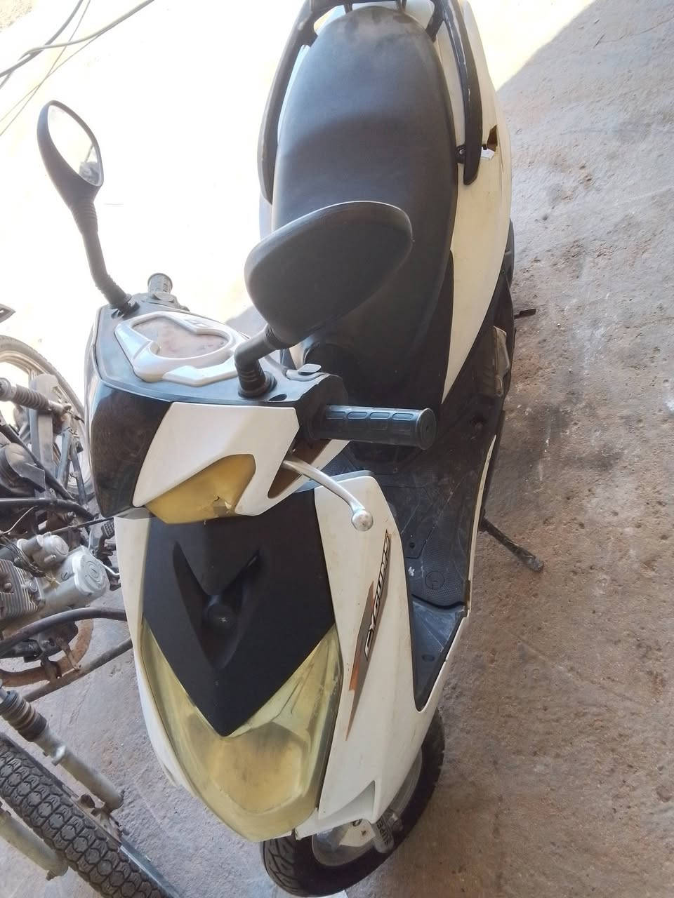 سلام عليكم بيع مستعجل سكنس نشاط فول كله شغاله لايت اشاير سعر 500وبيه مجال ***********
