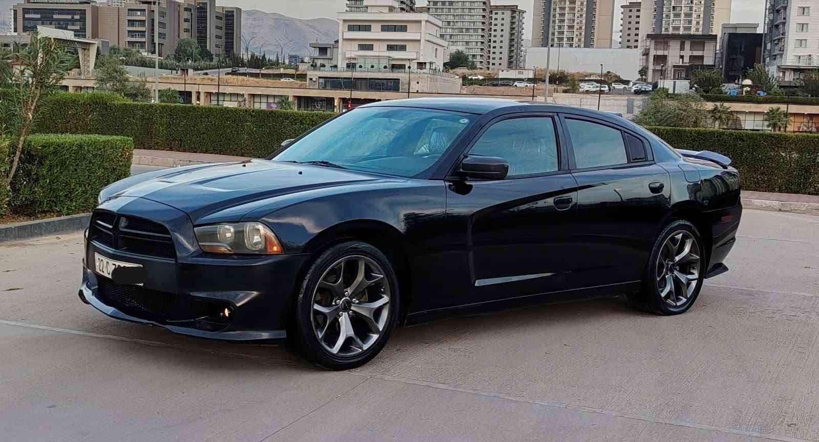جارجر SXT • ٢٠١١ • ماشي ٢٧٠