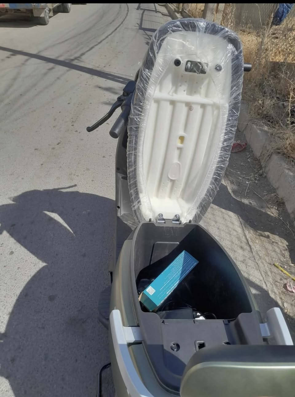 @سلام عليكم 
ماطور للبيع
نوعيه تايلج
نضافه(100)بلميه
غراضه كامل مناقصه شي
مستعمل 3 ايام فقط
السعر 950 بي مجال بسيط
للاستفسار *********** واتساب
بيع مستعجل محتاج فلوس
